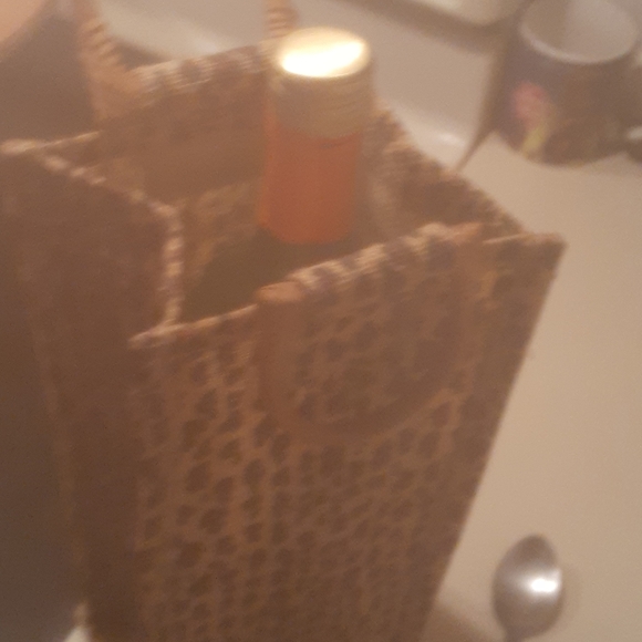 Cheetah wine bottle holder/carrier - Picture 5 of 5